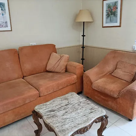 Palmeras Front Beach Apartment